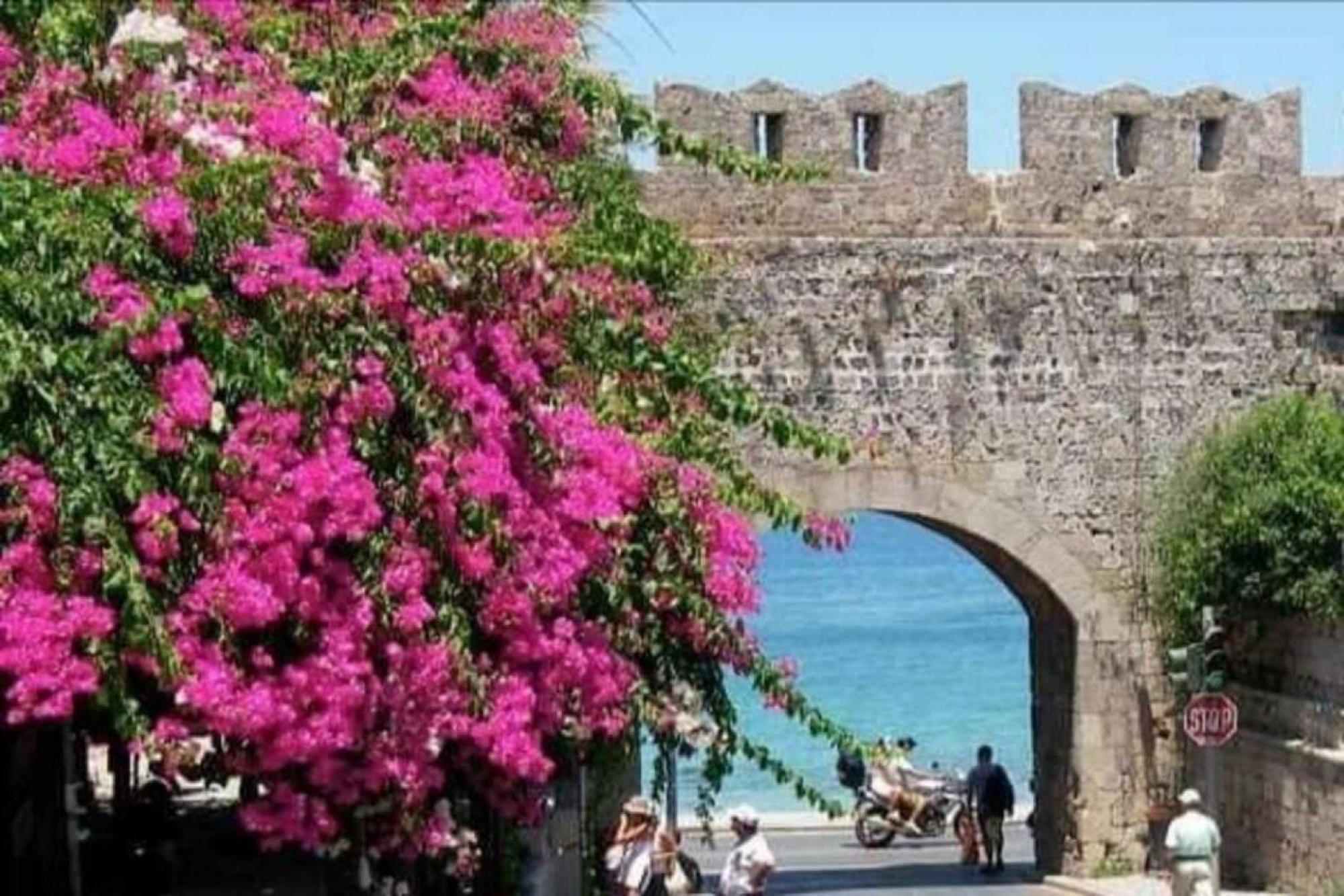 Villa Megiston House In Old Town Rhodes à Rhodes City Extérieur photo